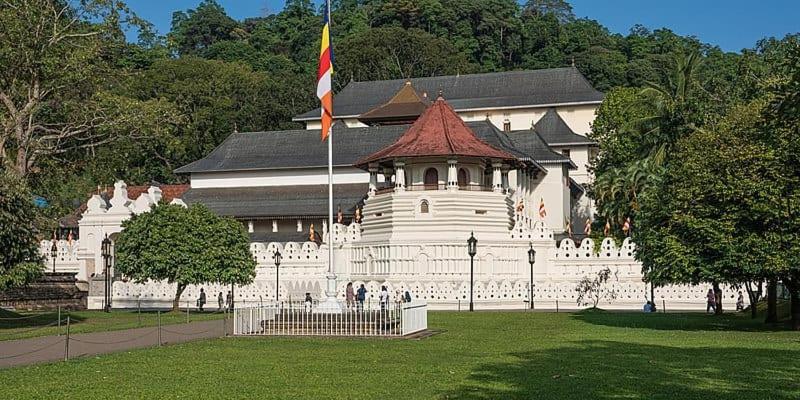 Golden Villa Kandy - "Free Pickup From Kandy " Екстериор снимка