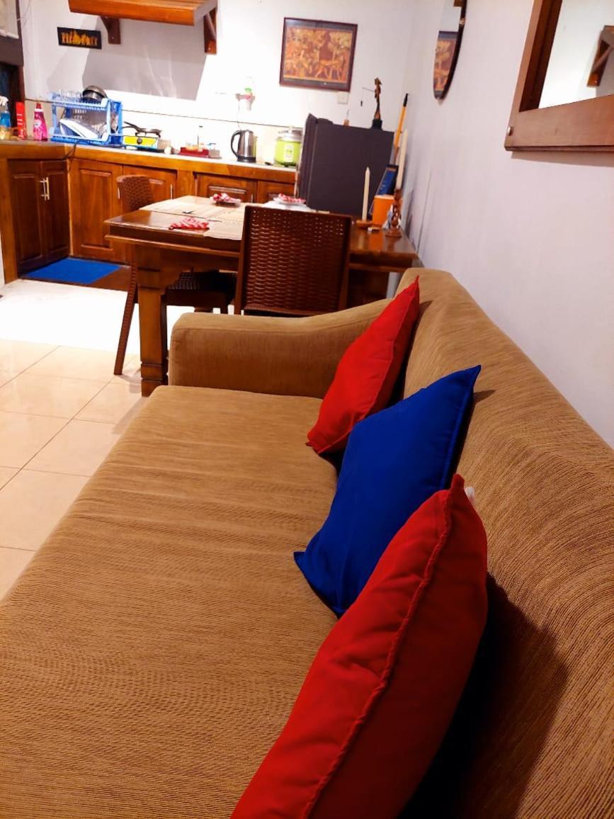 Golden Villa Kandy - "Free Pickup From Kandy " Екстериор снимка